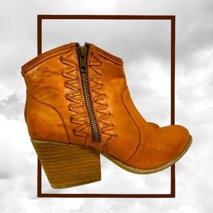 Musse & Cloud Orange Heeled Boots